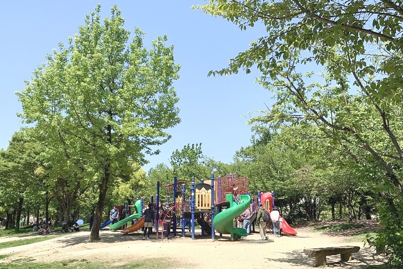 公園西側にある小さい子の遊具広場